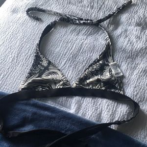 Reversible Fox brand bikini top!